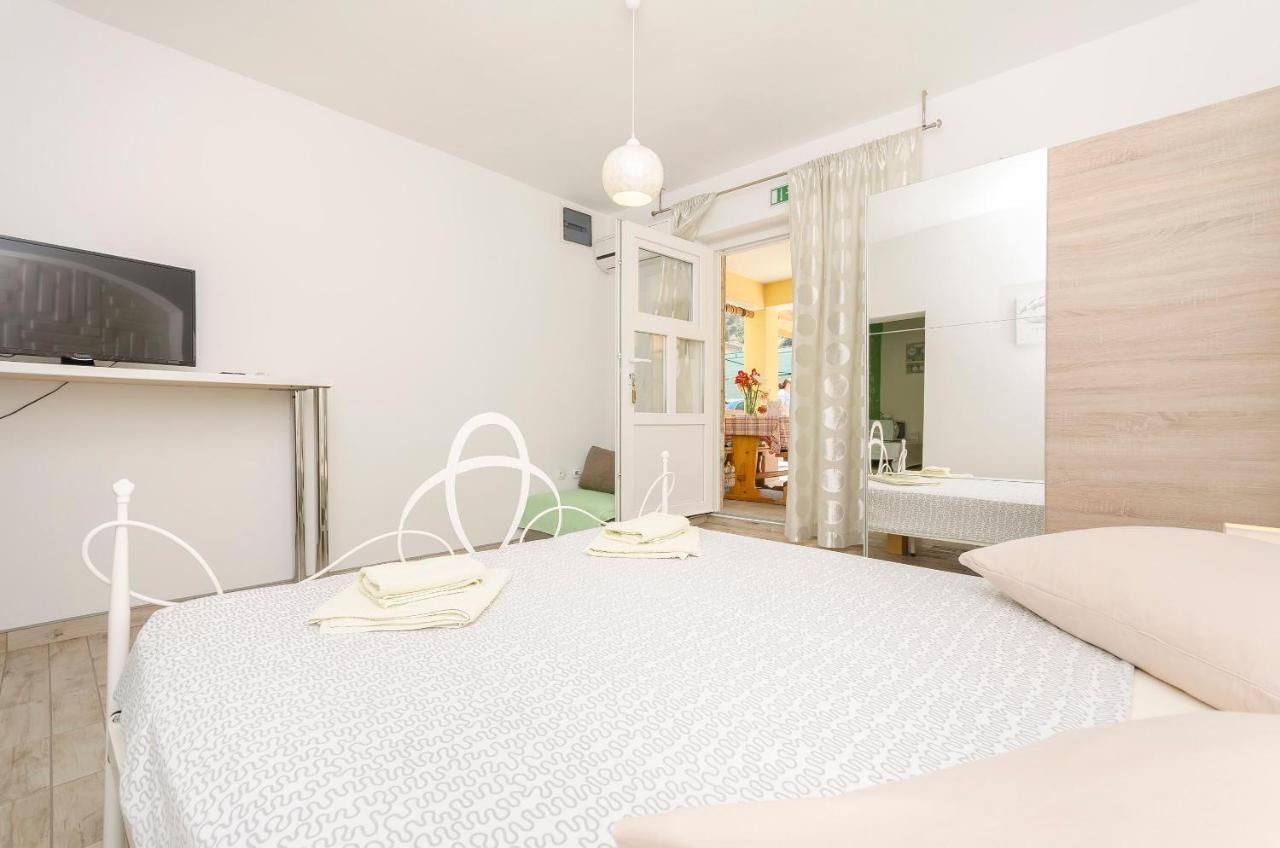 Apartments And Room Take It Easy Tribalj Exteriér fotografie